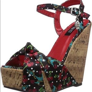 Iron Fist Cherry Glazer Wedge women’s size 9